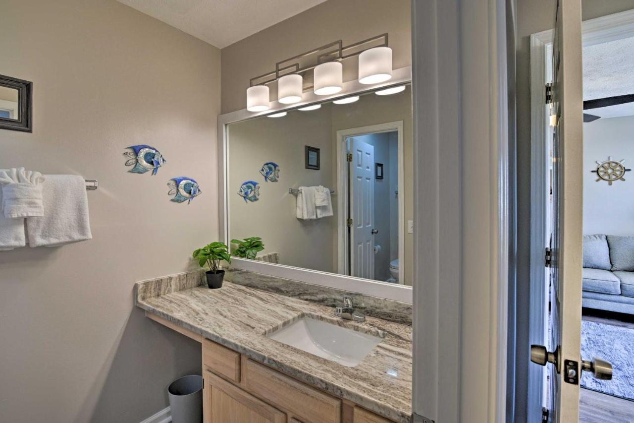 Swim, Golf, Play - Beachy River Oaks Condo! 미를 비치 외부 사진